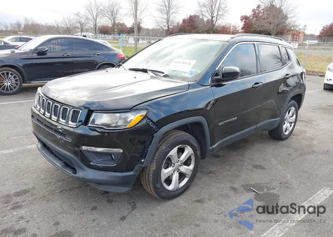 2018 Jeep Compass Latitude 4X4 from USA, damaged, VIN 3C4NJDBB2JT222522